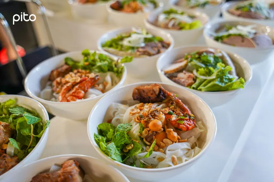 Các món nước được phục vụ đầy đủ