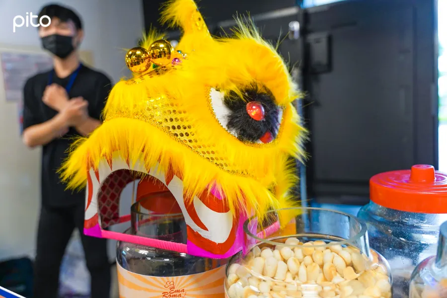 Đầu lân trang trí phù hợp với không khí tiệc Trung thu