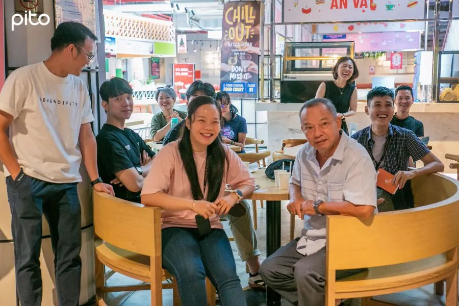 Nhiều gia đình cùng chia sẻ khoảnh khắc vui vẻ