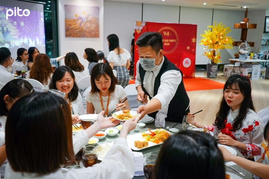 Tiệc Tất niên Year End Party cho công ty tiệc bàn Tết Việt
