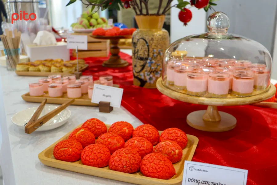 Bàn tiệc khai trương tại Rich Products Vietnam