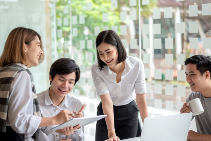 Giúp nhân viên mới sớm thành thạo công việc