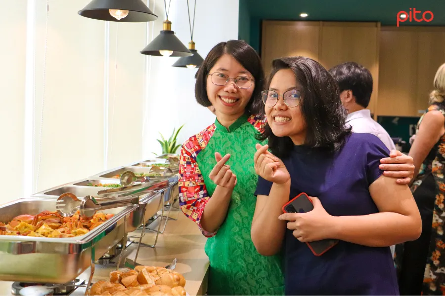 Tiệc buffet 8/3 tại công ty ERM