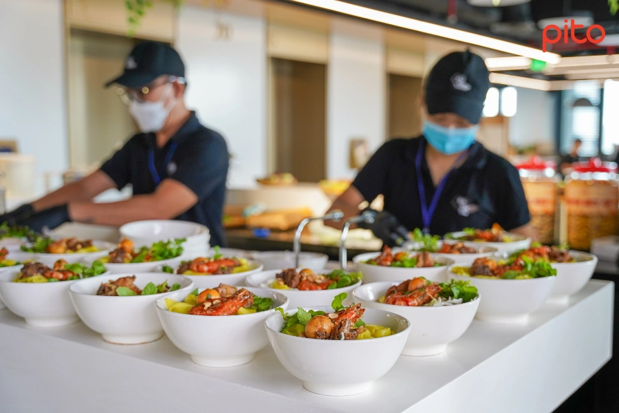 Chuẩn bị bữa sáng cho nhân viên công sở