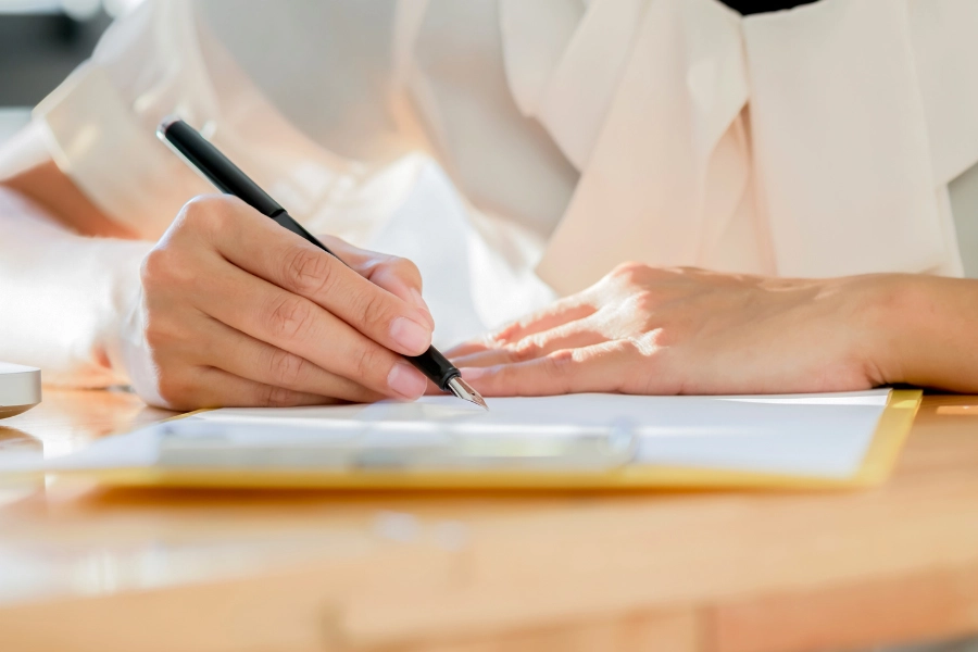 Yêu cầu phản hồi thường xuyên tại văn phòng