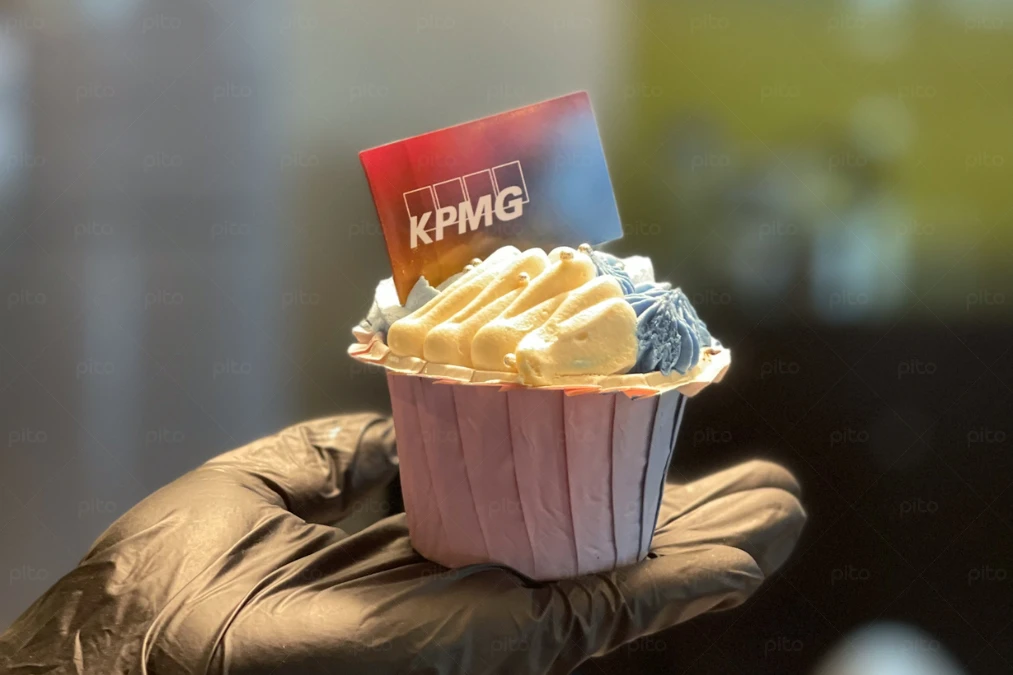 Ý tưởng hưởng ứng Pride Month cho công ty