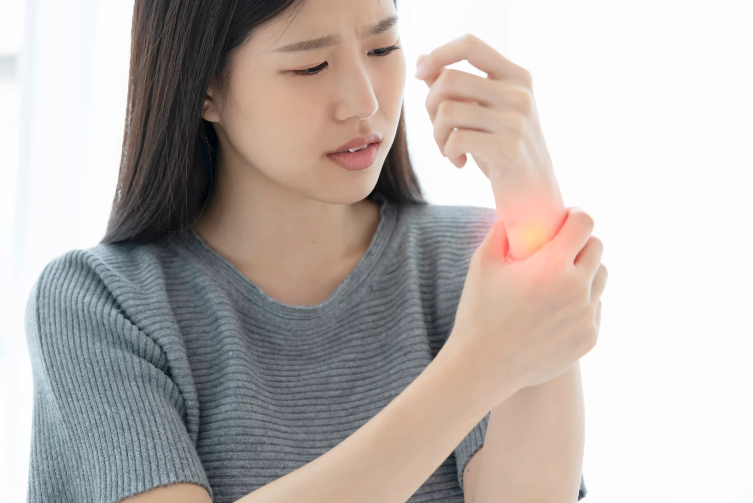 benh-dau-nhuc-xuong-khop Bệnh đau nhức xương khớp
