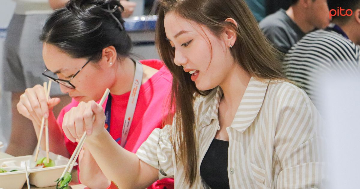 Đồ ăn "quyến rũ" dân văn phòng ra sao? Thumbnail