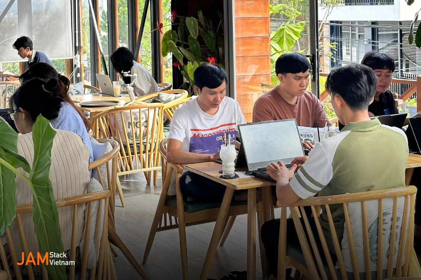 jamstack-viet-nam-thuc-hien-workcation-tai-da-lat JAMstack Vietnam đi workcation tại Đà Lạt