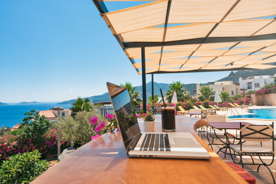 workcation-la-gi Workcation là gì?