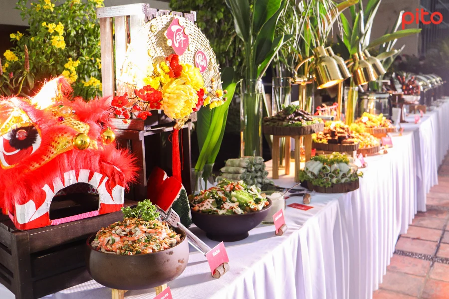 quay-buffet-tiec-ta-nien-cua-The-Access Quầy buffet đầy đặn tại văn phòng
