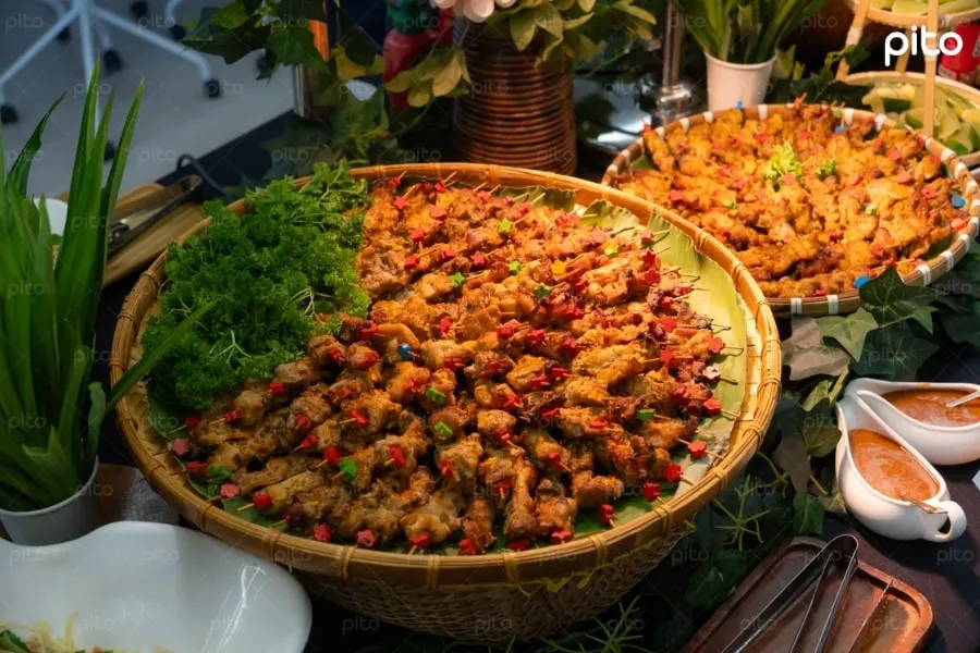 Naver-Tiec-Mon-Thai-Lan-PITO-Catering-2-min