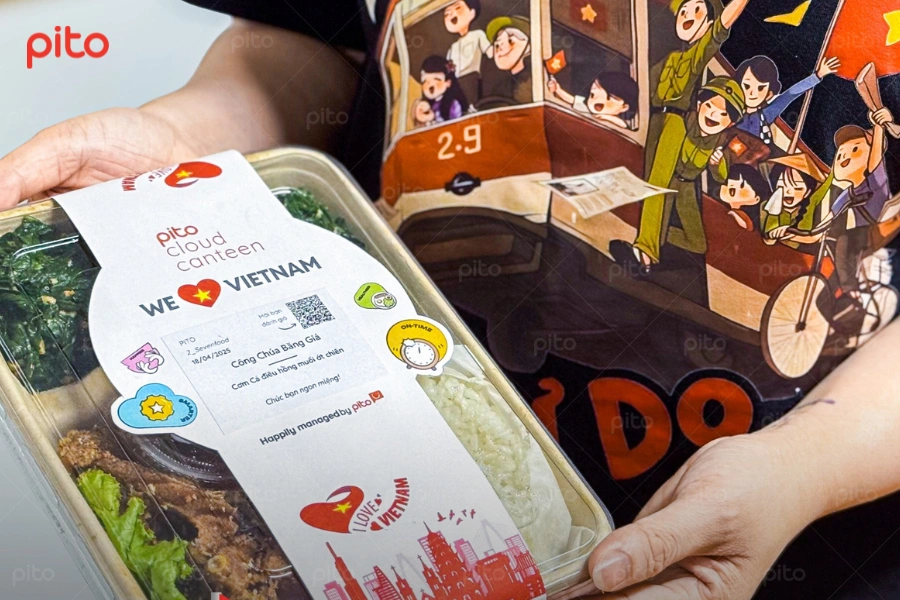 Hộp cơm hưởng ứng ngày 30-4