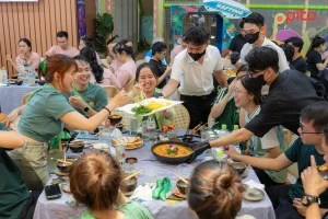 Tiệc bàn TiniWorld