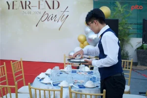 Tiệc bàn tại văn phòng