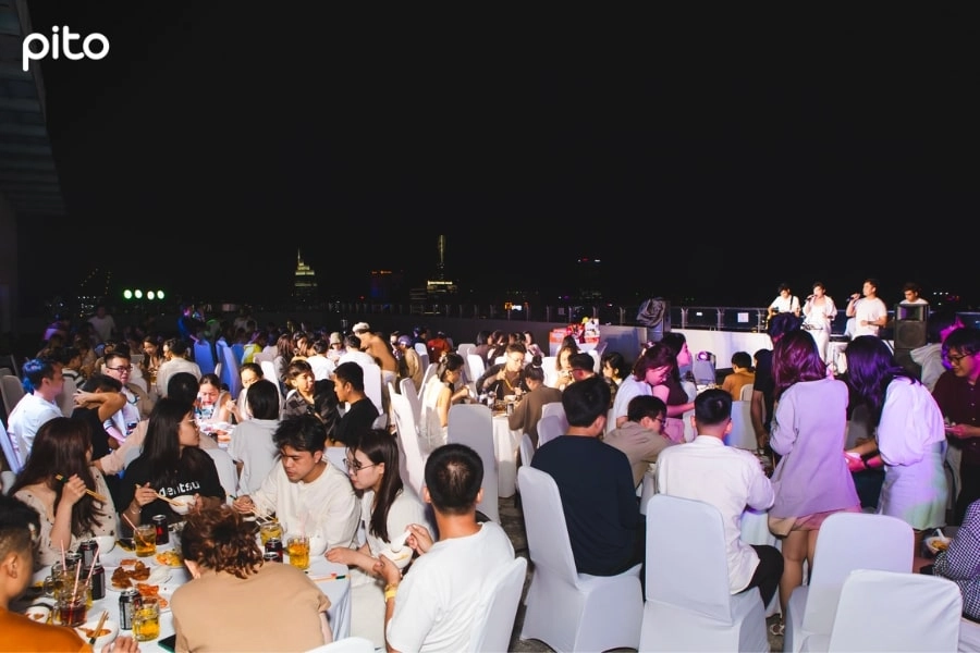 Đặt tiệc bàn đẹp cho công ty, nhà máy, trường học 