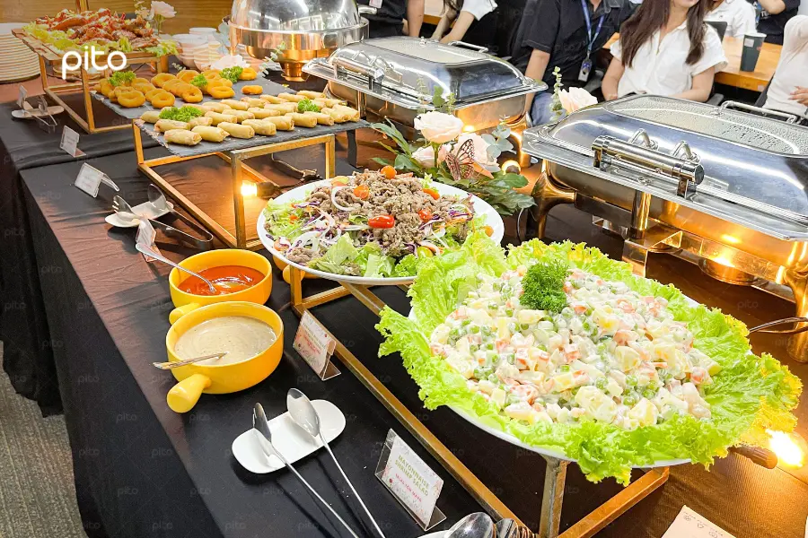 Tiệc buffet tận nơi 12