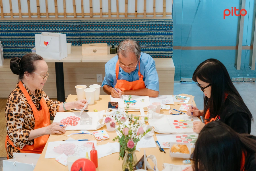 Phụ huynh nhân viên Lazada rất thích các hoạt động workshop