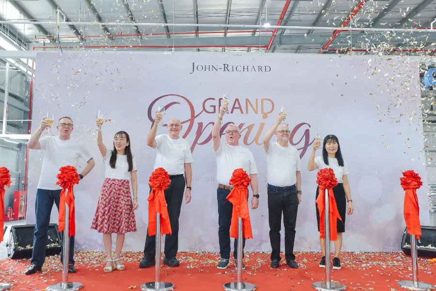 khai-truong-nha-xuong-John-richard-PITO