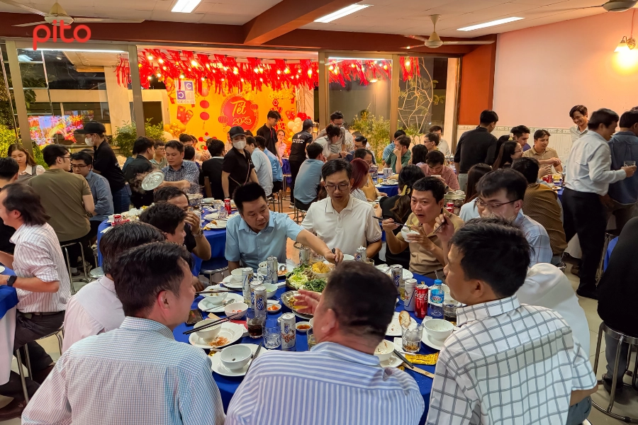 Tiec-tai-nha-hang Tiệc tại nhà hàng