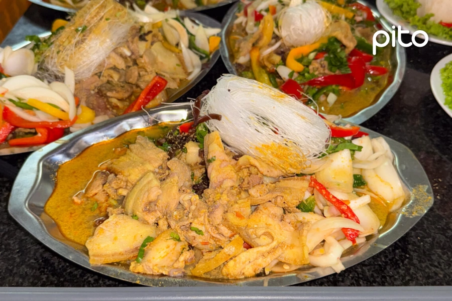 Gỏi bò Thái sốt chua cay