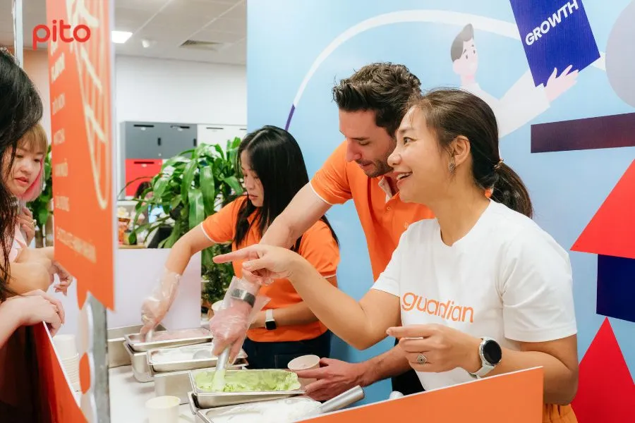 Guardian ăn mừng Best Place to work (11)