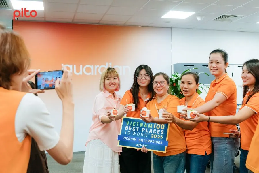 Guardian ăn mừng Best Place to work (6) Guardian ăn mừng Best Place to work (6)