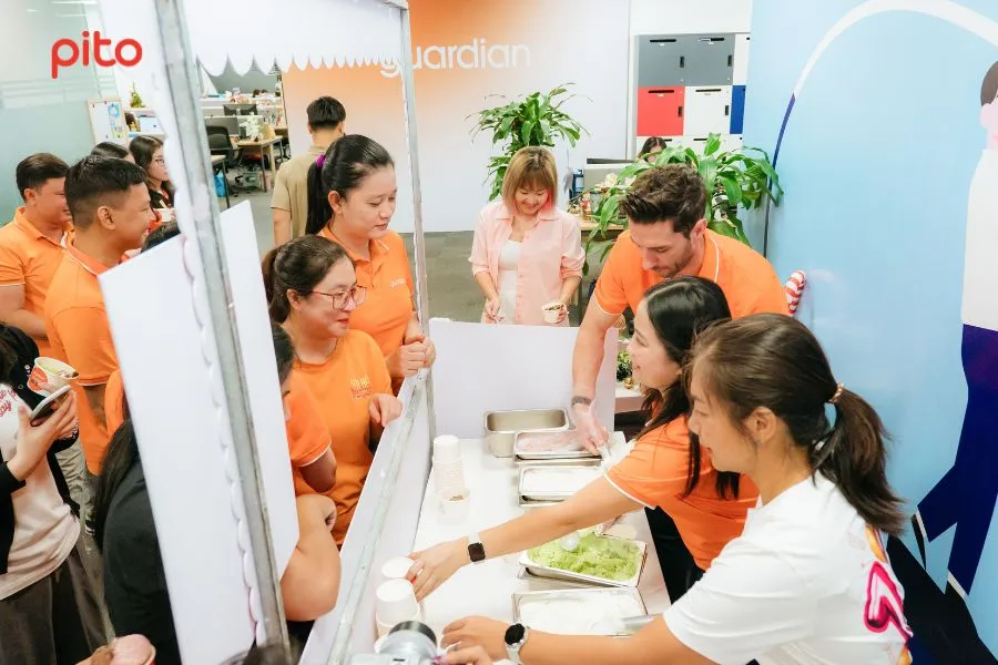 Guardian ăn mừng Best Place to work (9)