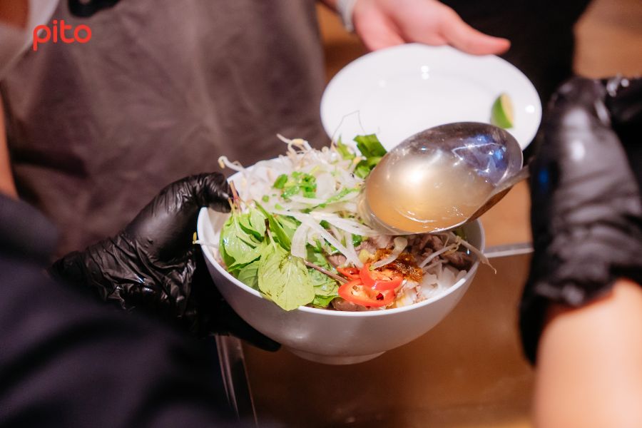 Live Station - Phở - WeWork Live Station - Phở - WeWork