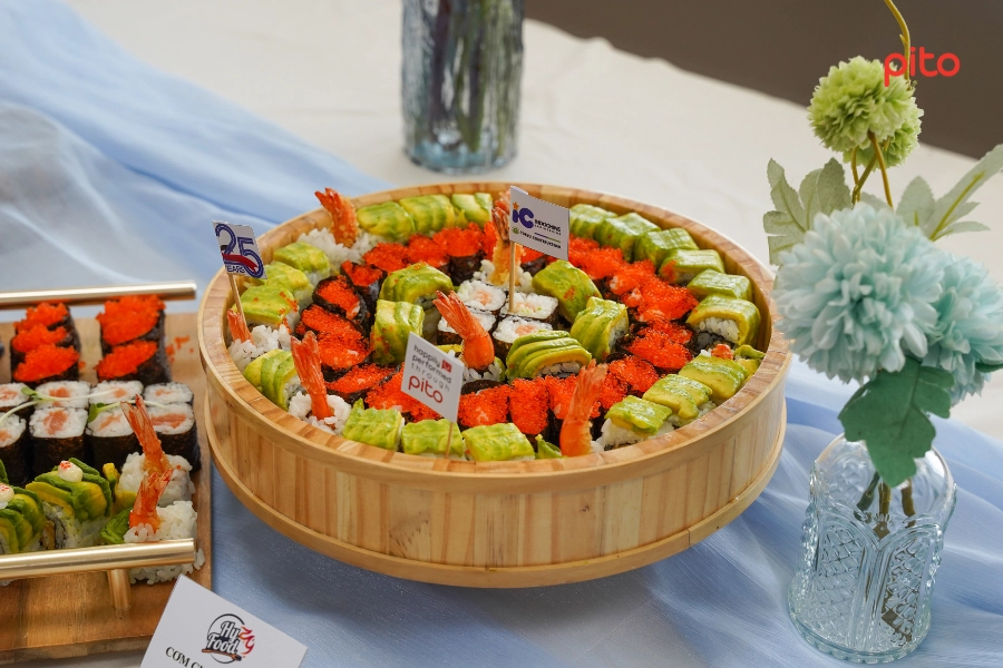Khay sushi