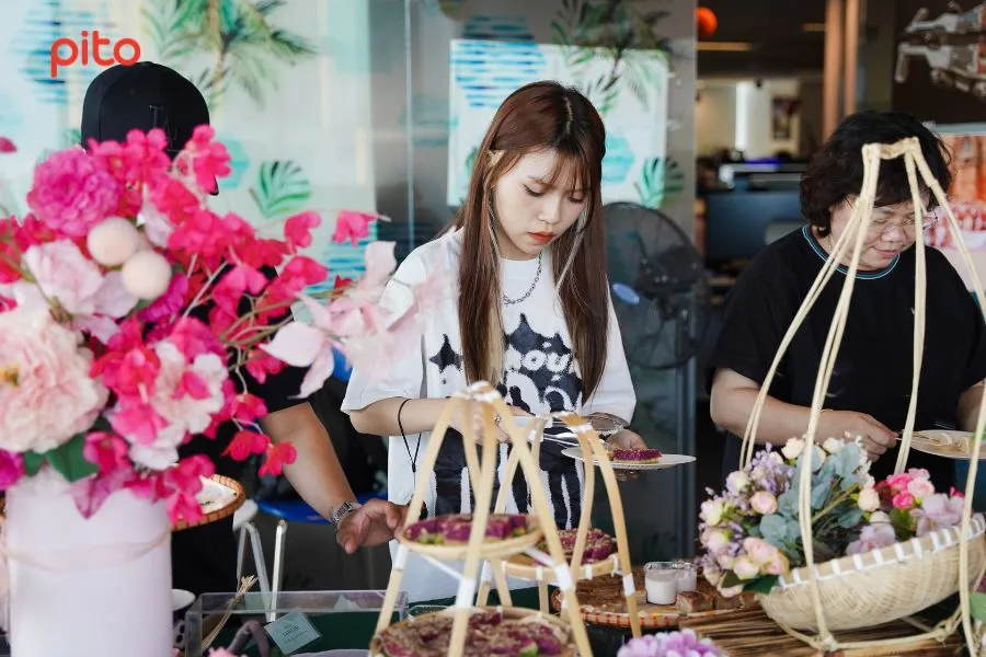 Mang Tea Break vào tiệc văn phòng Mang Tea Break vào tiệc văn phòng