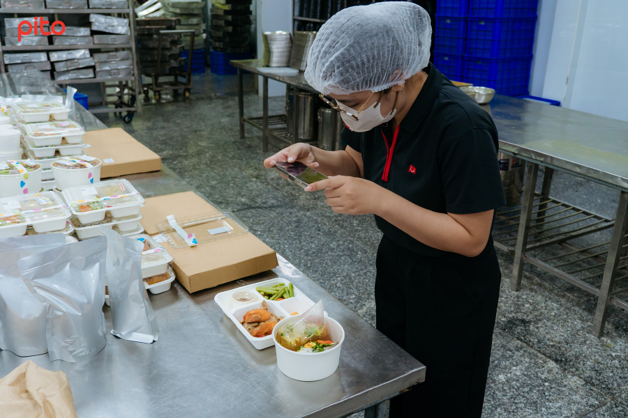 Cơm trưa dinh dưỡng