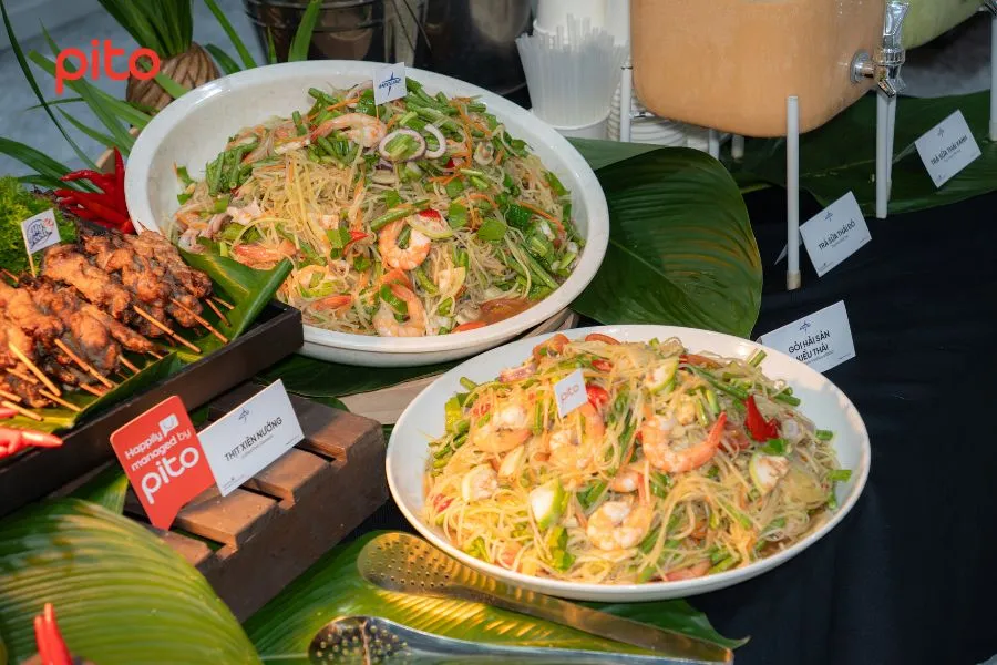 Tiệc trưa buffet thái gắn kết nội bộ (27) Tiệc trưa buffet thái gắn kết nội bộ (27)