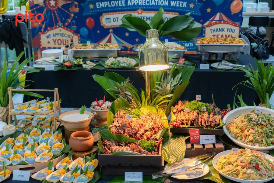 Tiệc trưa buffet thái gắn kết nội bộ (37) Tiệc trưa buffet thái gắn kết nội bộ (37)