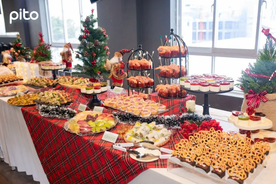 Xmas-Office-Party-Festive-Decor-Giang-sinh-1 Xmas Office Fintech Party Giáng sinh tại văn phòng PITO