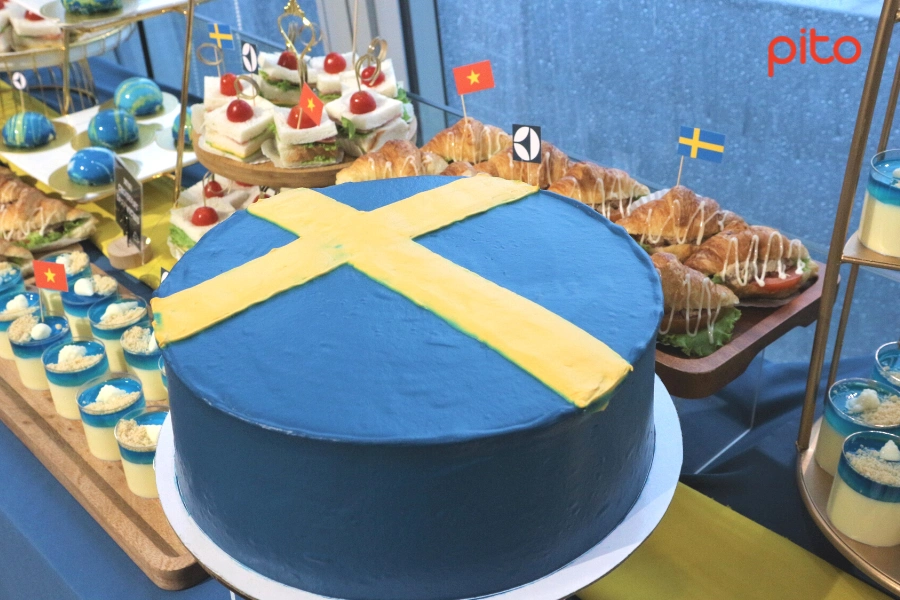 Bánh kem hình cờ Thuỵ Điển