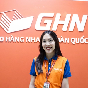 Ms Hương Giang - Giao Hàng Nhanh